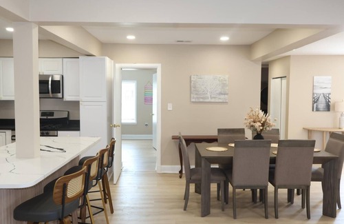 Baileys Crossroads House | Newly Renovated 4BR/3BA Home