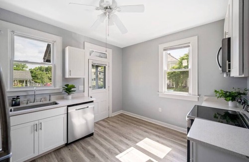 Glen Echo House | Newly renovated 4BRs NEAR UNIVERSITY & STADIUM Free Parking
