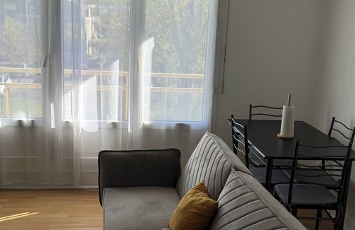 Bourges Apartment | Newly renovated apartment, small D'offert