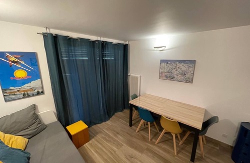 Le Devoluy Apartment | Newly renovated apartment with mountain views at the foot of the slopes