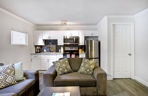Mesa House | Newly Renovated Casita in Mesa, King-Sized Bed and Lightening Fast WiFi