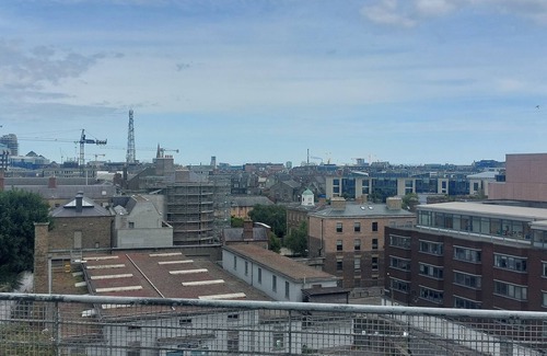The Liberties Apartment | Newly Renovated Christchurch 1BD w/Roof Garden