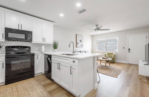 Apollo Beach Condo | Newly Renovated Condo in Apollo Beach !