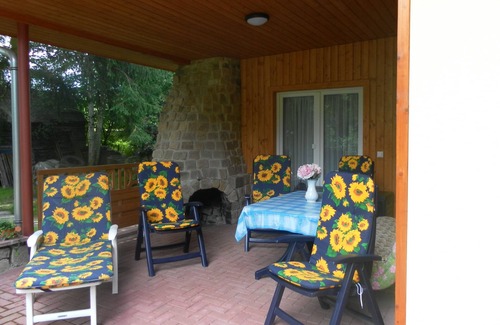 Mechelgruen House | Newly renovated, detached vacation home, pets welcome