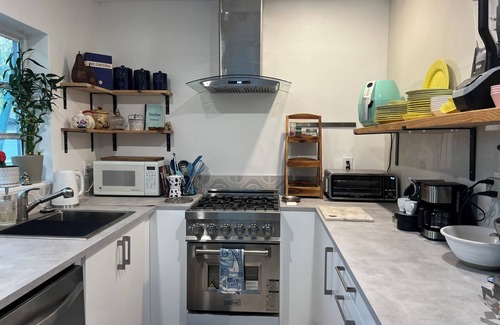 Miami Gardens Cottage | Newly renovated home near Hard Rock Stadium and major highways!