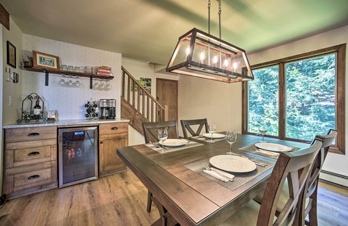 Tannersville House | Newly Renovated Home w/Hot Tub, Deck & EV Charger
