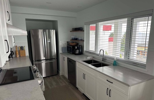 Powell River Apartment | Newly Renovated. Just steps from the ferry to Vancouver Island.