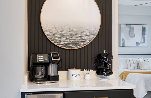 Bel Air Condo | Newly Renovated Luxury OCEAN FRONT Condo! Top Floor Condo with PENTHOUSE OCEAN VIEWS!