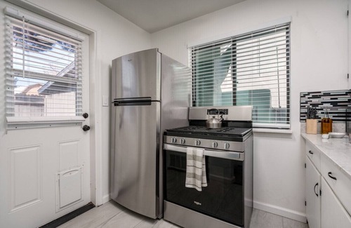 Cottonwood House | Newly Renovated Modern 1BR in Old Town Cottonwood