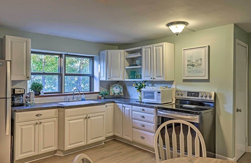 Penn Yan Apartment | Newly Renovated Penn Yan Apartment < 1 Mi to Lake!