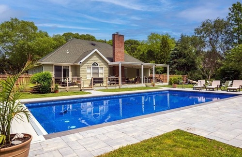 East Marion House | Newly renovated ranch with large Pool in a quiet neighborhood, off main road