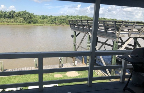 Matagorda House | Newly Renovated Riverfront Escape with Stunning Oak Floors & Prime Fishing!