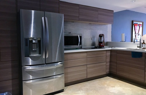 North Miami Condo | NEWLY RENOVATED SMART HOME CONDO WITH CITY VIEW!
