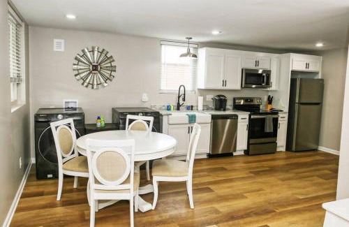 Maiden House | Newly Renovated Small Town Retreat