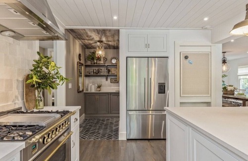 North Sea House | Newly Renovated Southampton Getaway House