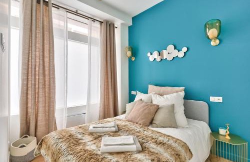 Saint-Lambert Apartment | NEWLY RENOVATED ! Stunning 2BR Apt in the Heart of Paris 15