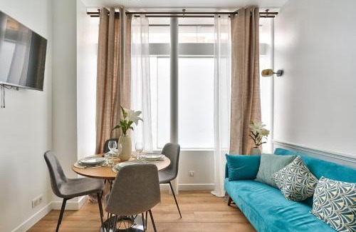Saint-Lambert Apartment | NEWLY RENOVATED ! Stunning 2BR Apt in the Heart of Paris 15