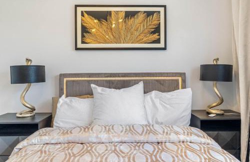 University House | Newly Renovated Tampa Townhouse Prime Location