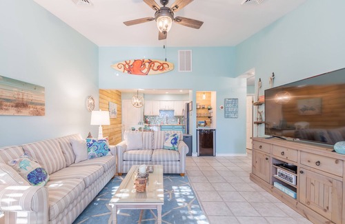 Village Green House | Newly renovated Village Green Quad within walking distance to the harbor.