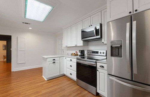 Hattiesburg House | Newly Updated Luxury in Midtown - The Magnolia House
