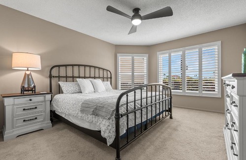 Isla del Sol Apartment | Newly Updated St. Pete 2-BR Condo on Isla Del Sol