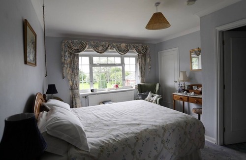 Sudbury Bed & Breakfast | Newmans Hall