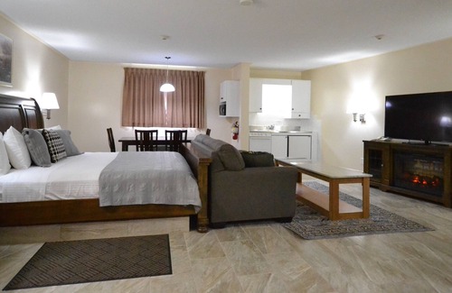 York Regional Municipality Hotel | Newmarket Inn