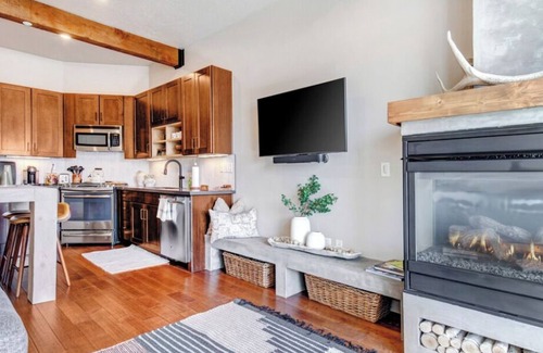 South Snyderville Basin House | Newpark Urban Retreat