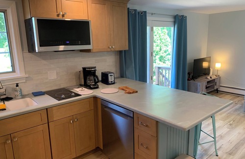 Portsmouth Condo | Newport bound: Portsmouth Getaway