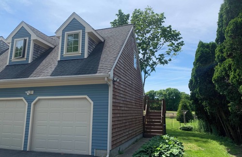 Portsmouth Condo | Newport bound: Portsmouth Getaway
