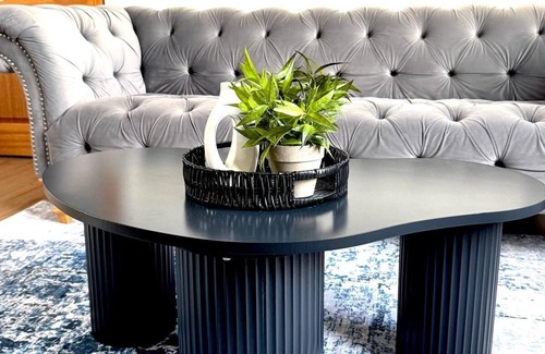 Bo'ness Apartment | Newtown Hideaway- apartment with private driveway