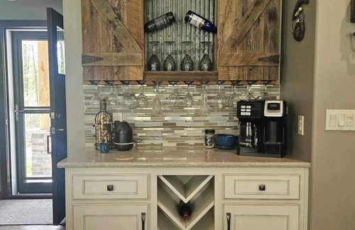 Abrams House | NFL Draft Country Hideaway 18 minutes from Lambeau field