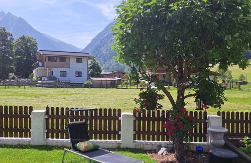Fusch an der Grossglocknerstrasse Apartment | Nice apartment for 2 people with WIFI, TV, balcony and parking