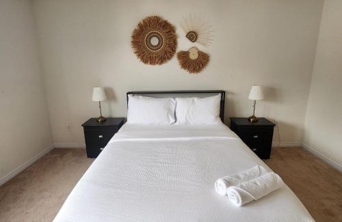 Thorold House | Niagara Oasis Hideaway