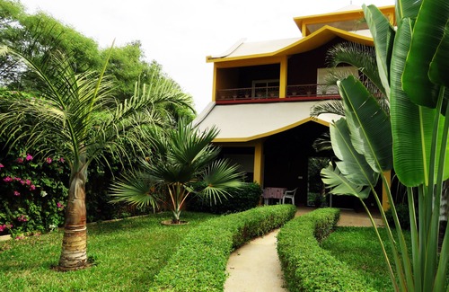 Thies Nord Villa | NIANING: VILLA ANY COMFORT 100 m from the sea