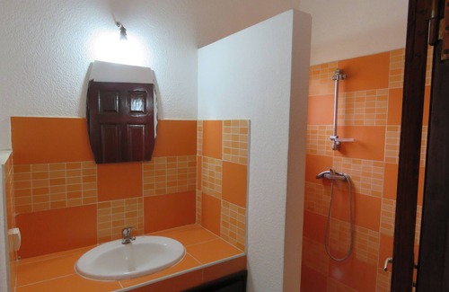 Thies Nord Villa | NIANING: VILLA ANY COMFORT 100 m from the sea