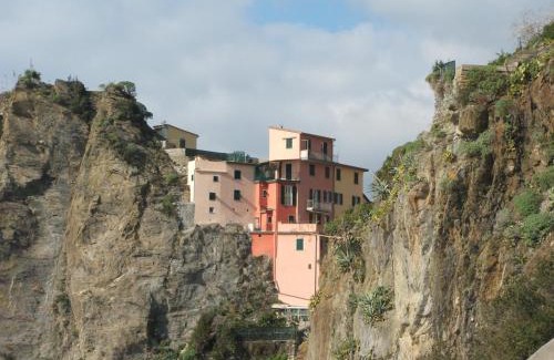 Manarola Apartment | Nibea Suite Apartment