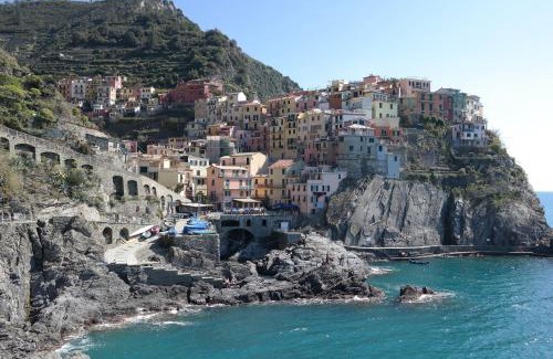 Manarola Apartment | Nibea Suite Apartment
