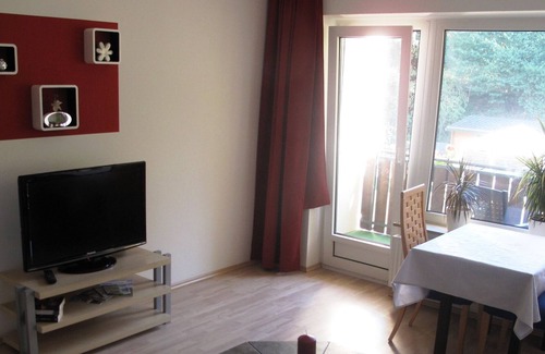 Hetterscheidt Apartment | nice 2 bedroom apartment near Dusseldorf, quiet and central location with sunny balcony