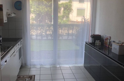 Uster District Apartment | Nice 2 bedroom apartment with a large terrace 10 minutes from the lake
