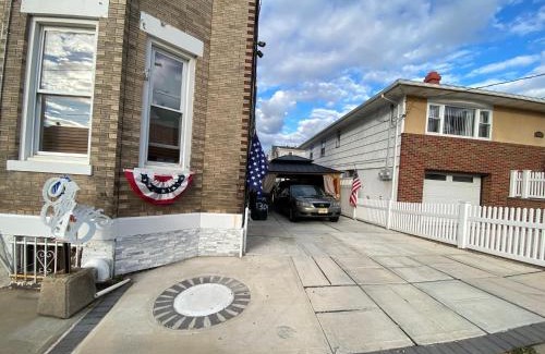 North Bergen Apartment | Nice 2 bedrooms, Massage Seat, close to New York, THE BEST CHOICES!
