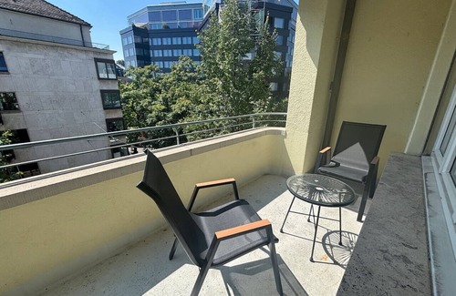 Enge Apartment | Nice 2BD flat city center/near FIFA - Wille 3