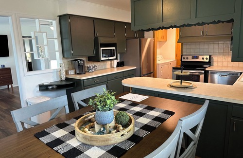 Enid House | Nice 3 Bedroom, 1.5 bathroom Chickasaw House