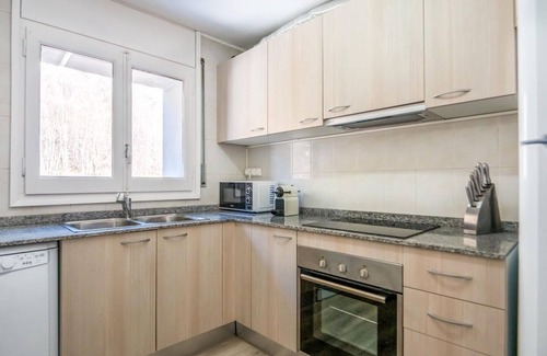 Incles Apartment | Nice 3 Bedroom Apartment for 6 people, Incles. C.PEP 3