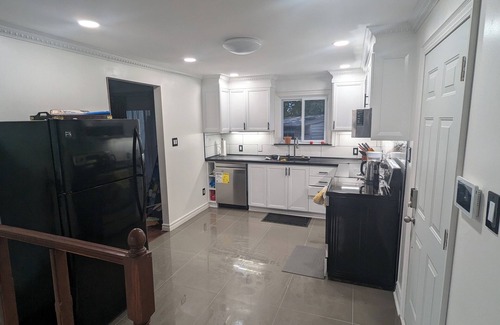 Bramalea House | Nice and Quiet Place close to Bramalea Center and Shopping Center.