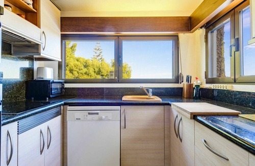 Oropesa del Mar Villa | Nice apartment in villa for 4 people with pool, A/C, WIFI, TV and terrace