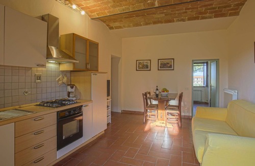 Tavarnelle Val di Pesa Apartment | Nice apartment for 4 guests with pool, WIFI, TV, patio, pets allowed and panoramic view