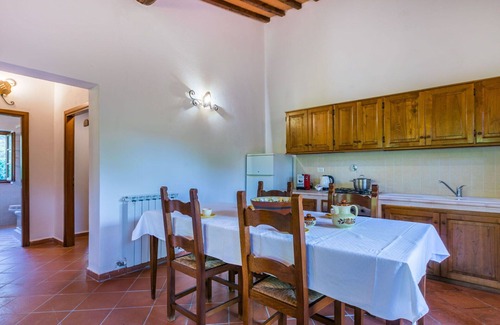 Castellina in Chianti Villa | Nice apartment in villa for 4 guests with WIFI, A/C, pool, TV, patio, panoramic view and parking