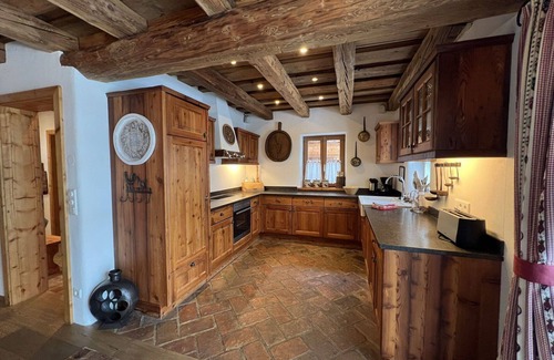 Sankt Michael im Lungau House | Nice apartment in villa for 6 guests with WIFI, TV, terrace, pets allowed and panoramic view