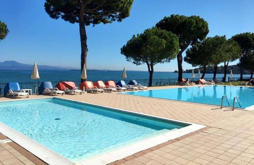 Monte House | Nice apartment in villa for 4 guests with A/C, WIFI, pool, TV and terrace